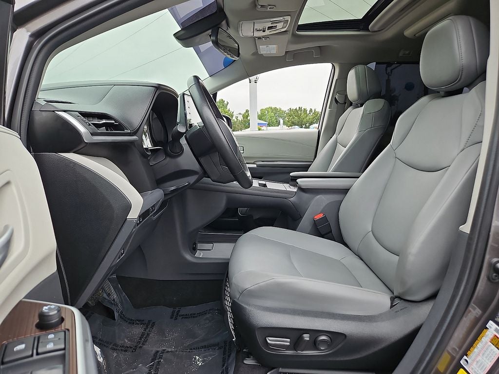 2024 Toyota Sienna XLE