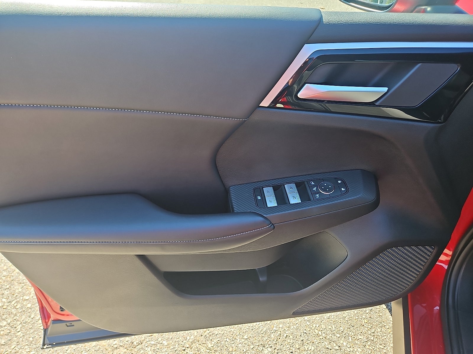 2024 Mitsubishi Outlander SE Black Edition w/Pano Roof