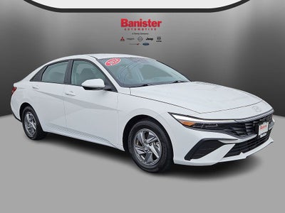 2024 Hyundai Elantra SE