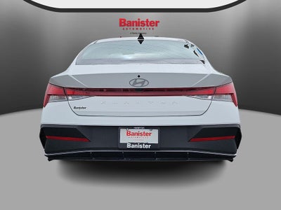 2024 Hyundai Elantra SE