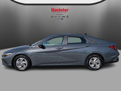 2025 Hyundai Elantra SE