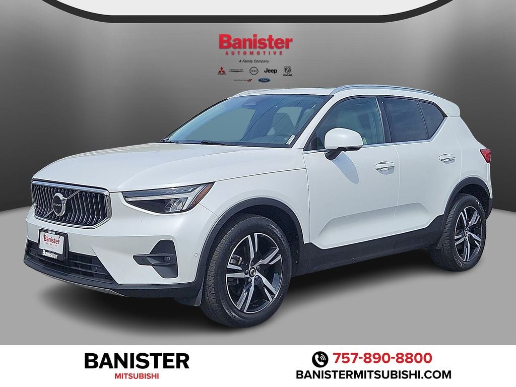 2023 Volvo XC40 Plus Bright Theme