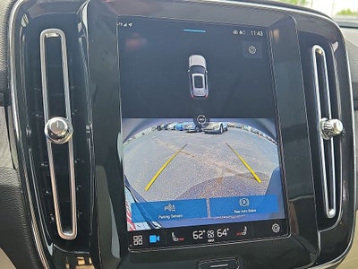 2023 Volvo XC40 Plus Bright Theme