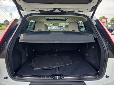 2023 Volvo XC40 Plus Bright Theme